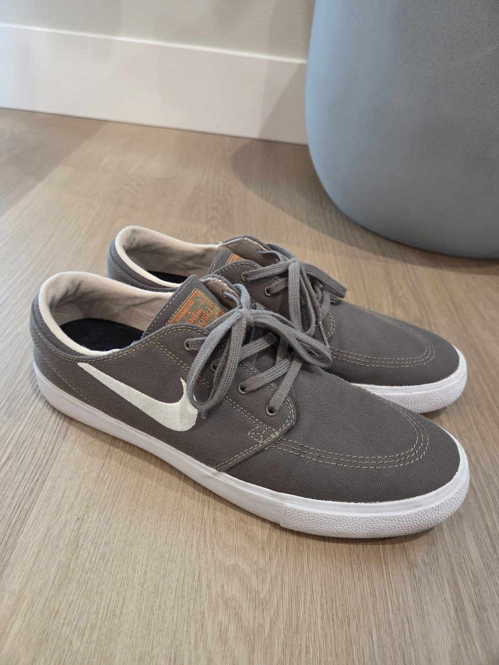Nike SB Zoom Stefan Janoski Olive Green Canvas Sneaker